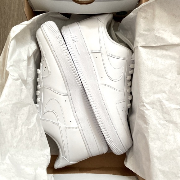 NIKE AIR FORCE 1 ‘07 TRIPLE WHITE SNEAKERS - Picture 5 of 12